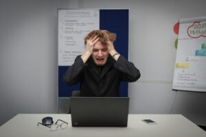 Scopri di più sull'articolo Computer lento in ufficio? Le cause reali e come risolverle definitivamente