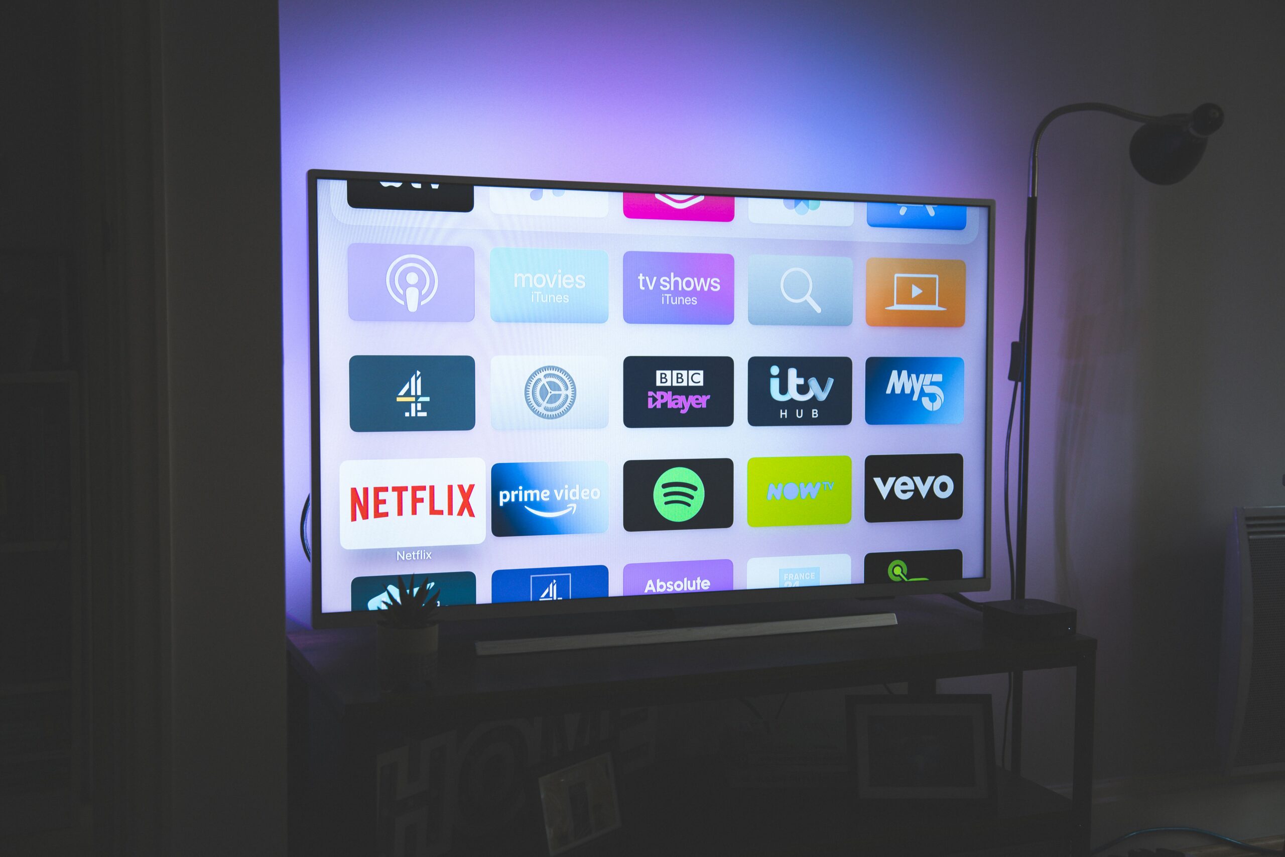 Scopri di più sull'articolo Mediaset AdManager: la pubblicità su Connected TV con Casto Sistemi, partner certificato a Noto