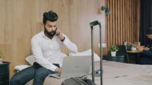 Scopri di più sull'articolo Perché una rete Wi-Fi efficiente è fondamentale per hotel e aziende